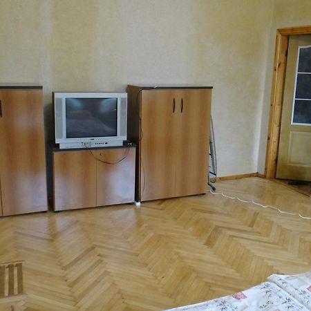 Apartment Near The Central Railway Station Kiev Exterior foto